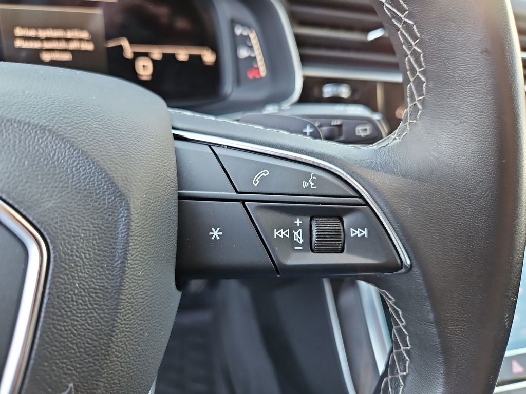 2022 Audi Q8 55 Premium quattro