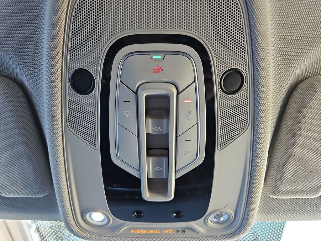 2022 Audi Q8 55 Premium quattro