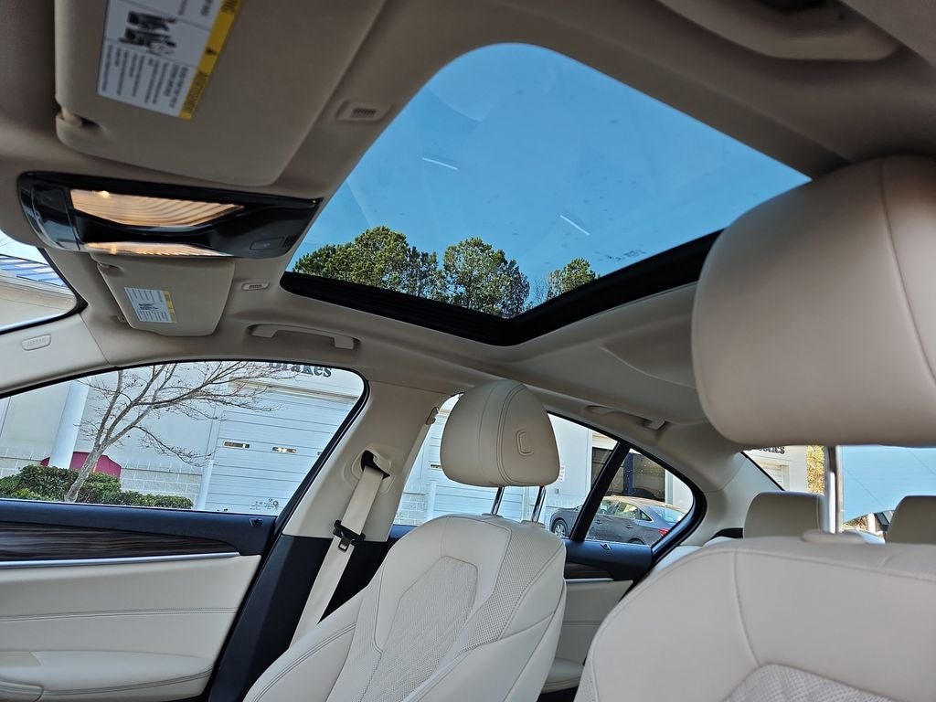 2022 BMW 5 Series 530e iPerformance