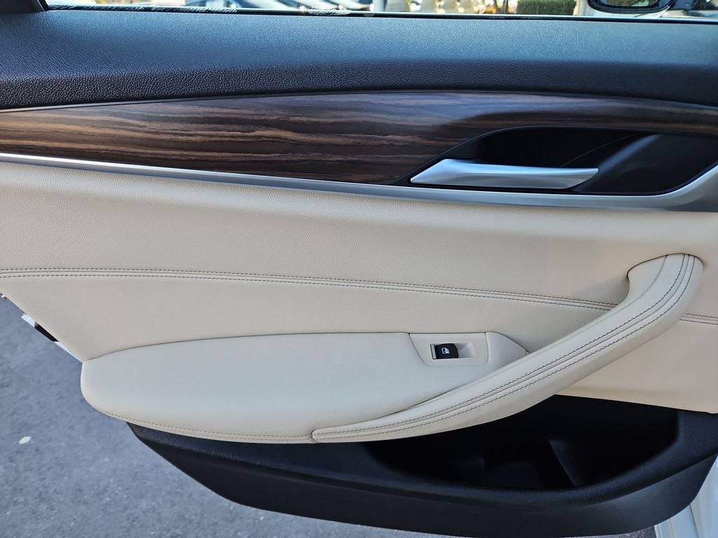 2022 BMW 5 Series 530e iPerformance