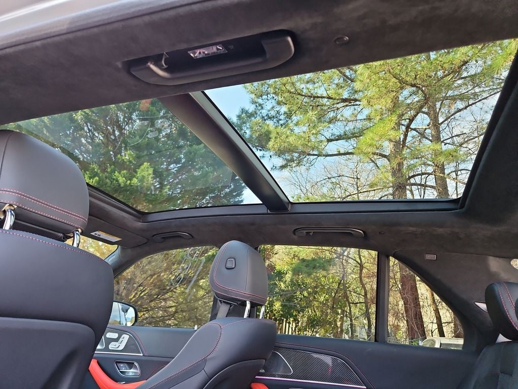 2024 BMW 7 Series 760i xDrive M sport w/Rear Ent. & Drivers pro Package