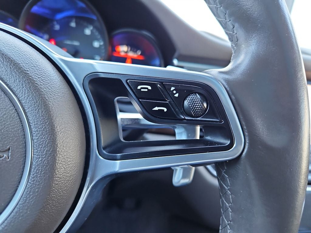 2017 Porsche Macan Base