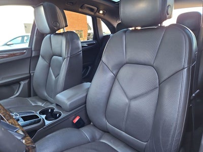 2017 Porsche Macan Base