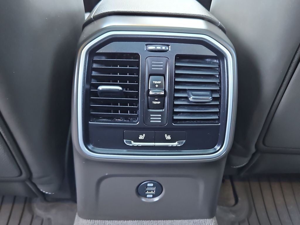 2017 Porsche Macan Base