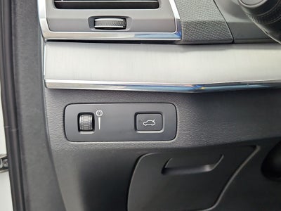 2022 Volvo XC90 T5 Momentum