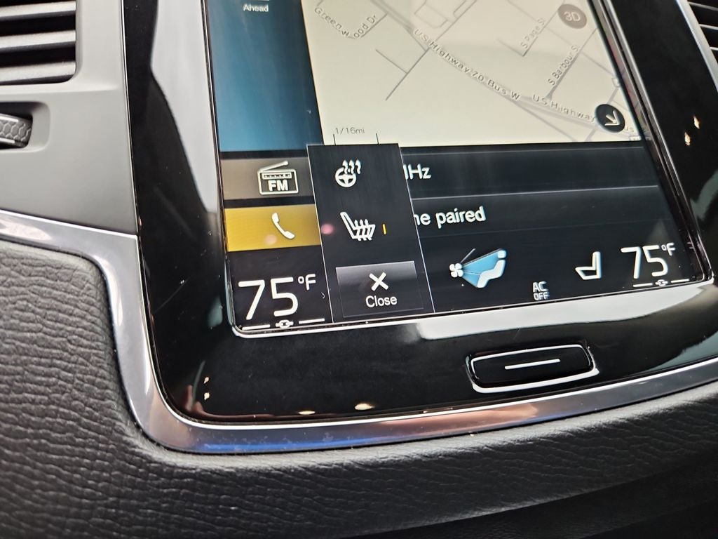 2022 Volvo XC90 T5 Momentum