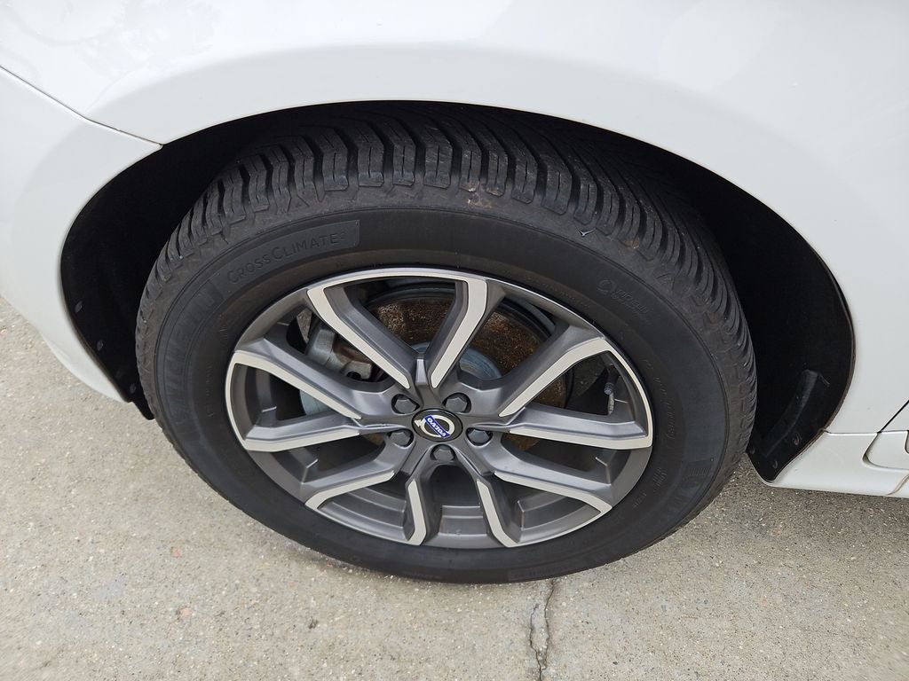 2016 Volvo XC60 T6 Drive-E Platinum