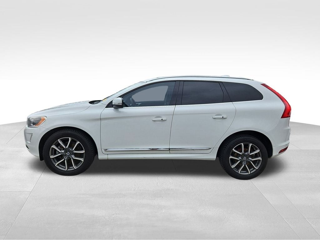 2016 Volvo XC60 T6 Drive-E Platinum