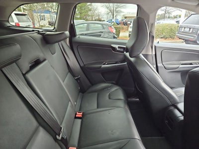 2016 Volvo XC60 T6 Drive-E Platinum