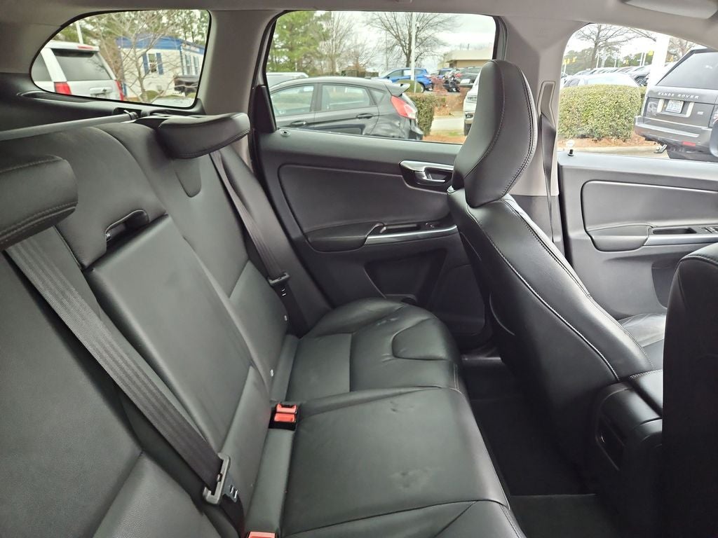 2016 Volvo XC60 T6 Drive-E Platinum