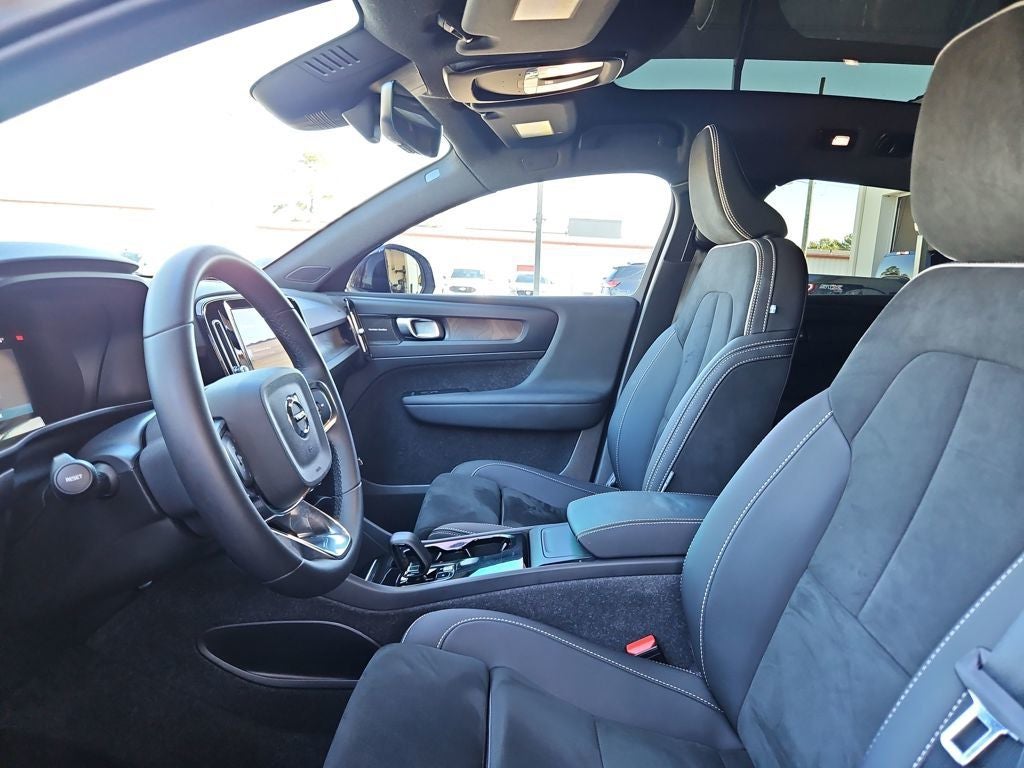 2023 Volvo C40 Recharge Pure Electric Ultimate