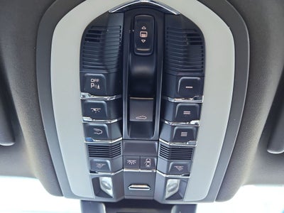 2017 Porsche Macan Base