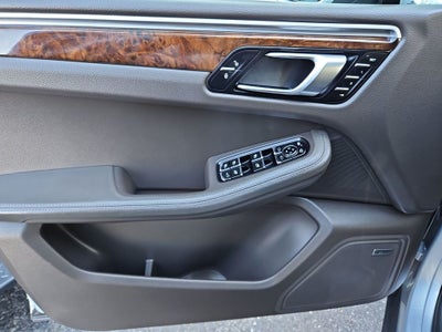 2017 Porsche Macan Base