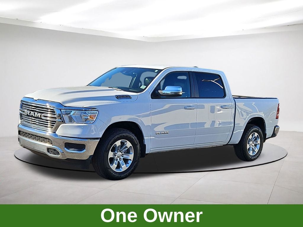 2024 RAM 1500 Laramie HEMI 5.7L 2WD Crew Cab