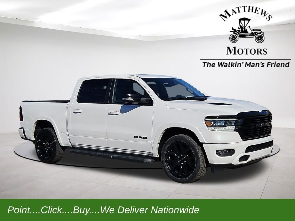 2022 RAM 1500 Laramie 4x4 Crew Cab Night Edition w/ Nav & Panor