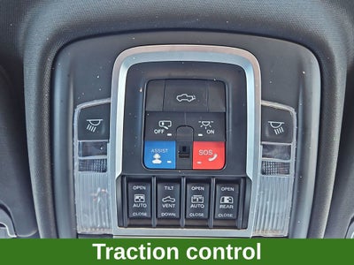 2022 RAM 1500 Laramie 4x4 Crew Cab Night Edition w/ Nav & Panor