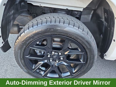 2022 RAM 1500 Laramie 4x4 Crew Cab Night Edition w/ Nav & Panor