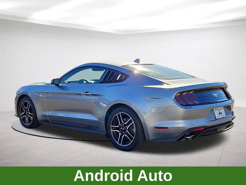 2022 Ford Mustang EcoBoost