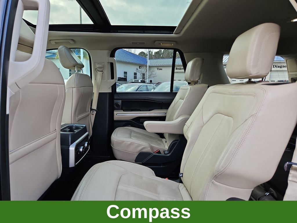 2023 Ford Expedition Limited w/ Nav, Panoramic Vista Roof & 3rd Row