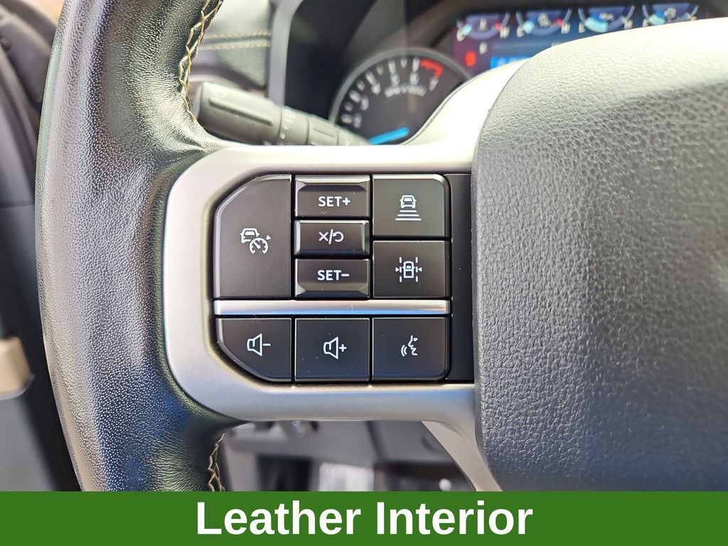 2023 Ford Expedition Limited w/ Nav, Panoramic Vista Roof & 3rd Row