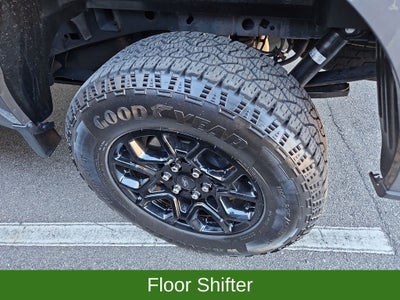 2024 Ford F-150 XLT 4WD SuperCrew FX4 5.0L w/ Black Appearance Pkg