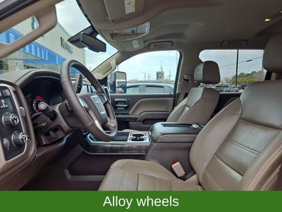 2016 GMC Sierra 2500HD Denali 4WD Crew Cab 6.6L Turbo Diesel w/ Duramax