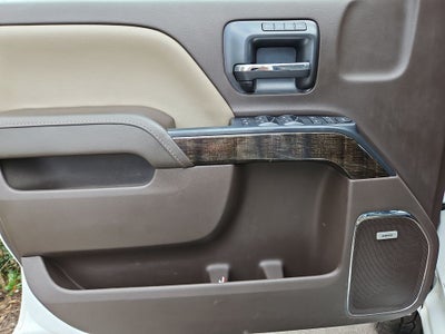 2016 GMC Sierra 2500HD Denali 4WD Crew Cab 6.6L Turbo Diesel w/ Duramax