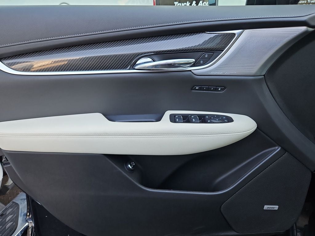 2022 Cadillac XT6 Sport