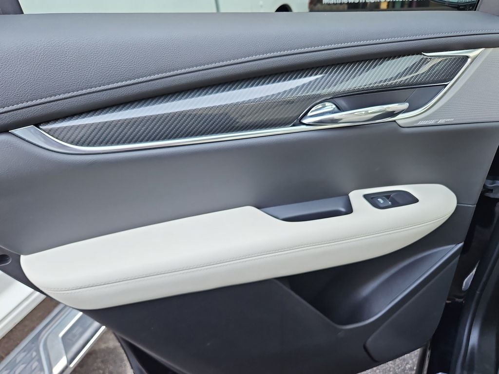 2022 Cadillac XT6 Sport