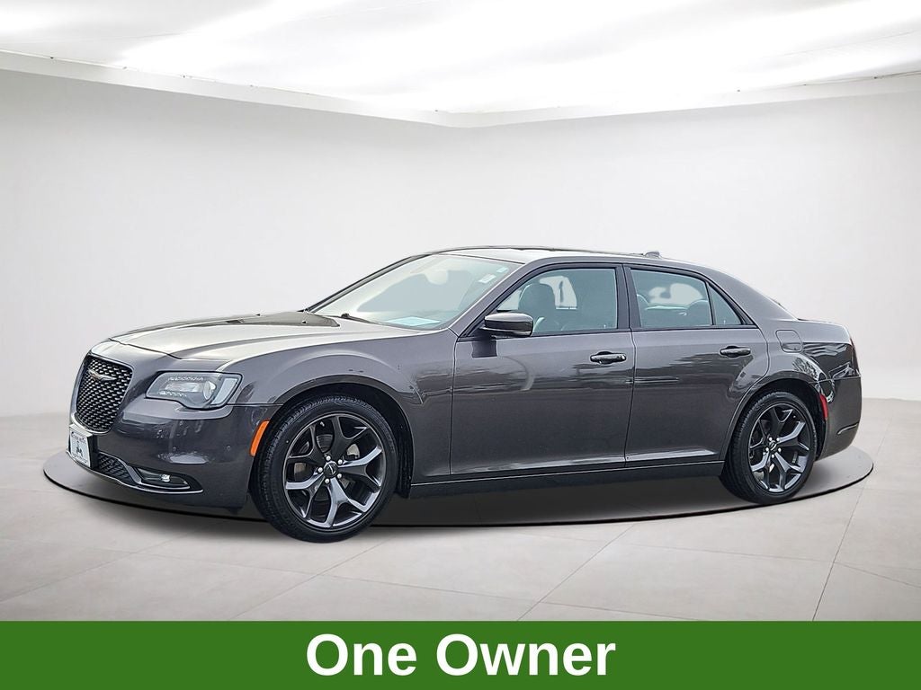 2023 Chrysler 300 S w/ Nav & Panoramic Sunroof