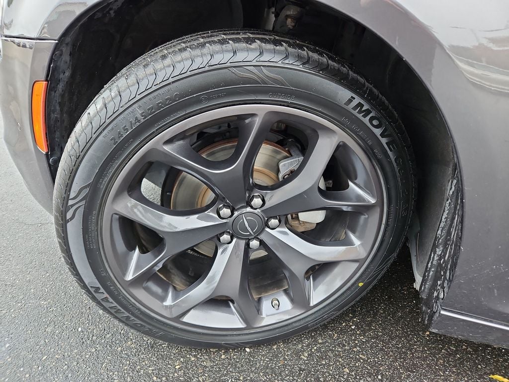 2023 Chrysler 300 S w/ Nav & Panoramic Sunroof