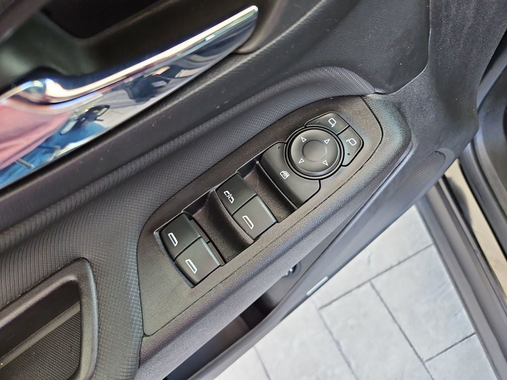 2022 Chevrolet Equinox RS AWD w/ Nav & Sunroof