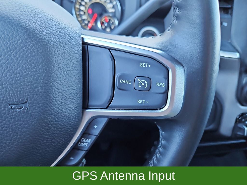 2024 RAM 2500 BIG HORN Crew Cab 4x4 Cummins 6.7L I6 Turbodiesel Crew Cab 4WD 6.7L Turbodiesel