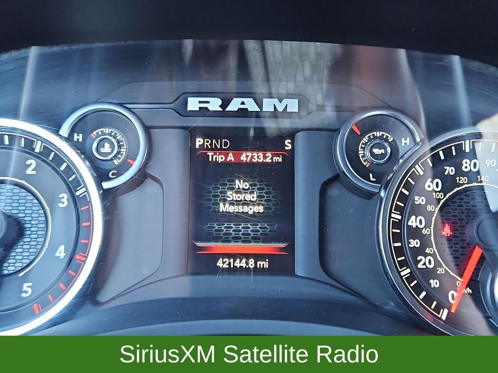 2024 RAM 2500 BIG HORN Crew Cab 4x4 Cummins 6.7L I6 Turbodiesel Crew Cab 4WD 6.7L Turbodiesel
