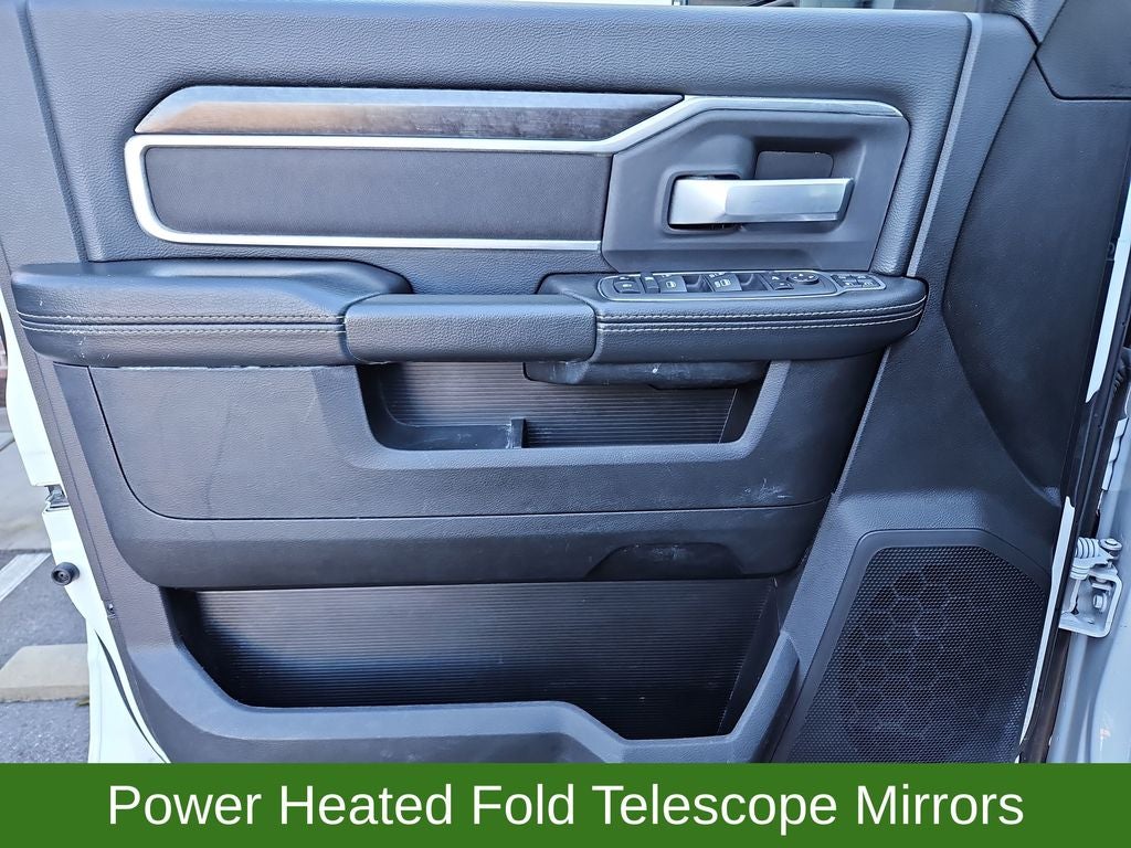 2024 RAM 2500 BIG HORN Crew Cab 4x4 Cummins 6.7L I6 Turbodiesel Crew Cab 4WD 6.7L Turbodiesel