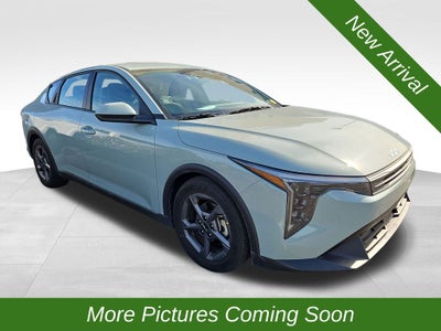 2025 Kia K4 LXS