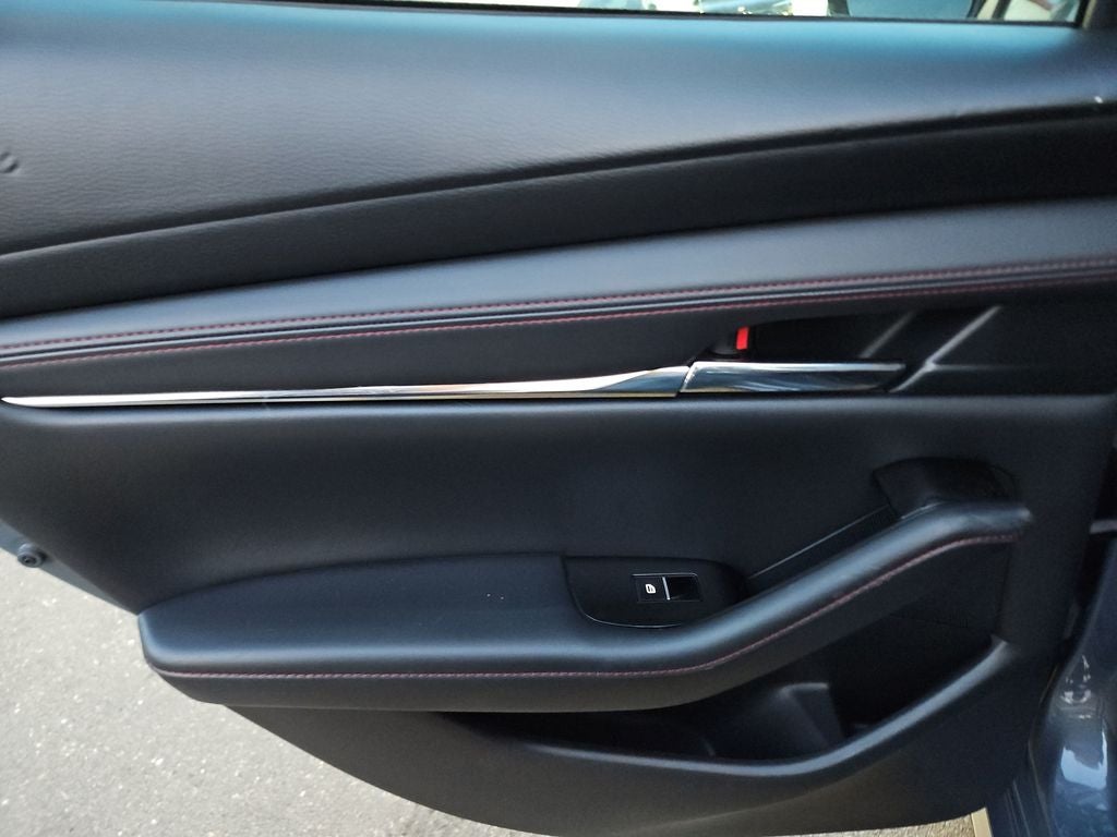 2022 Mazda Mazda3 Carbon Edition