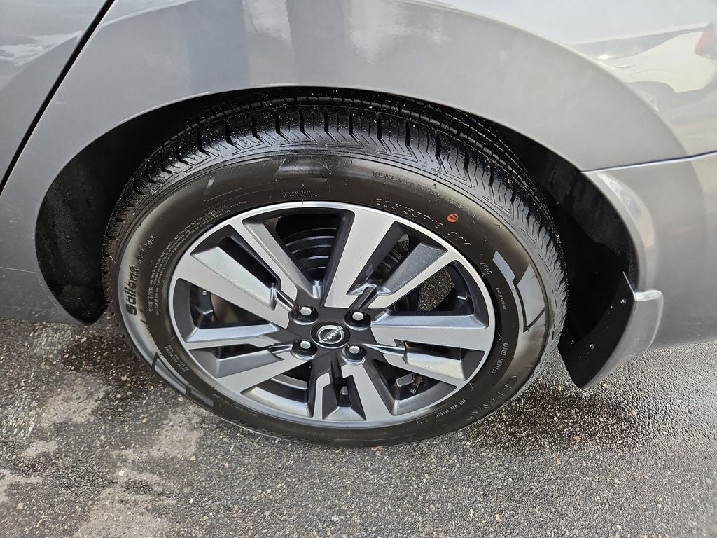 2024 Nissan Versa 1.6 S