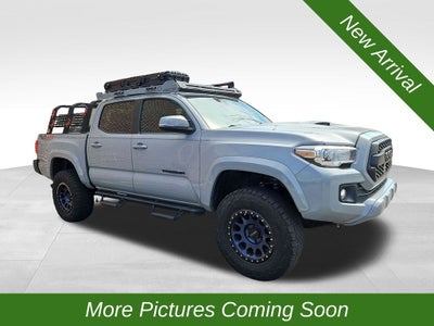 2019 Toyota Tacoma TRD Sport 4x4 V6 Double Cab w/ Nav V6