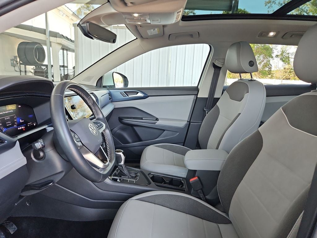 2024 Volkswagen Taos 1.5T SE