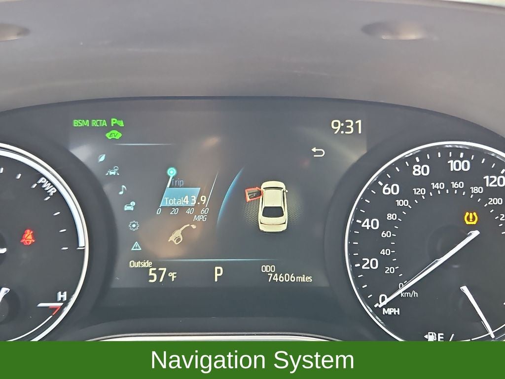 2021 Toyota Avalon Hybrid Limited w/ Nav & Sunroof