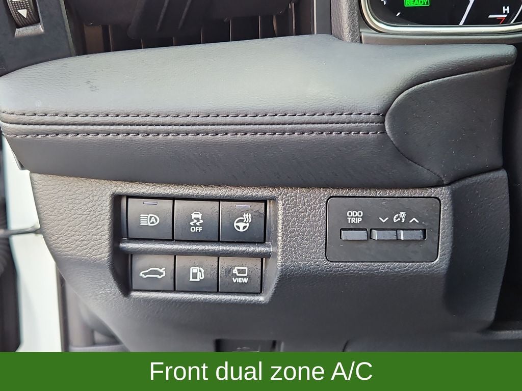 2021 Toyota Avalon Hybrid Limited w/ Nav & Sunroof