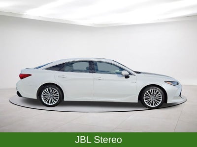 2021 Toyota Avalon Hybrid Limited w/ Nav & Sunroof