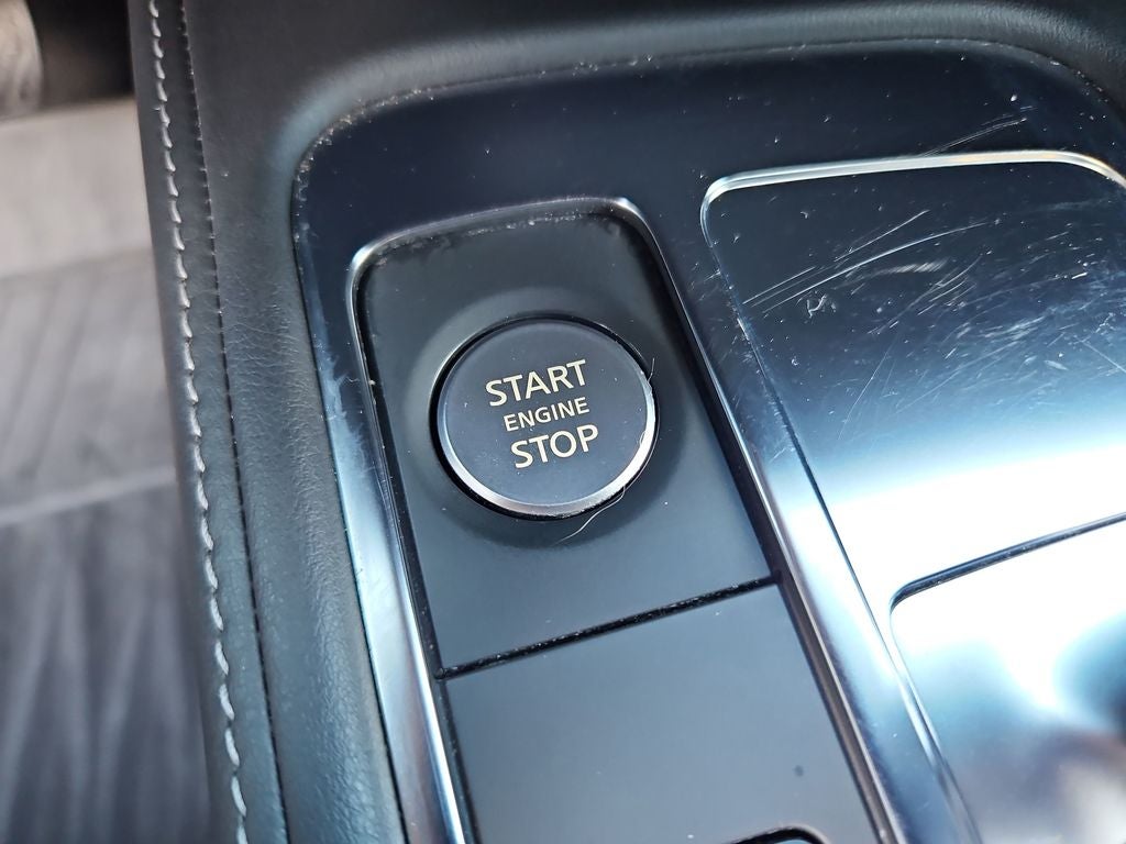 2022 INFINITI QX60 LUXE