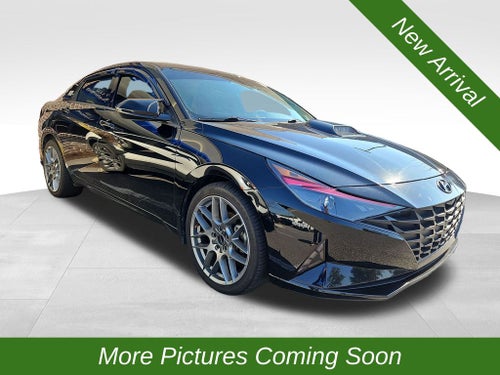 2022 Hyundai Elantra SE