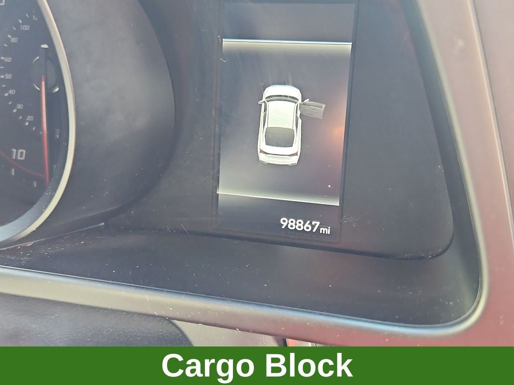 2022 Hyundai Elantra SE