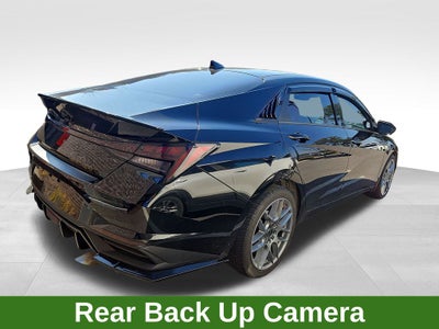 2022 Hyundai Elantra SE