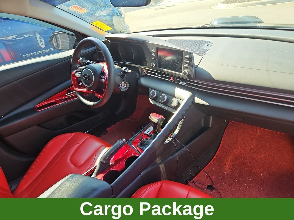 2022 Hyundai Elantra SE