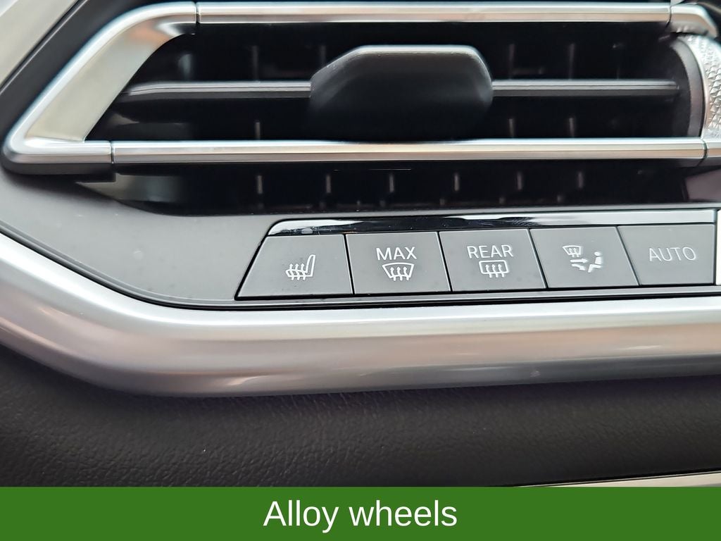 2023 BMW X5 xDrive40i M-Sport w/ Executive Pkg. & Panoramic Su