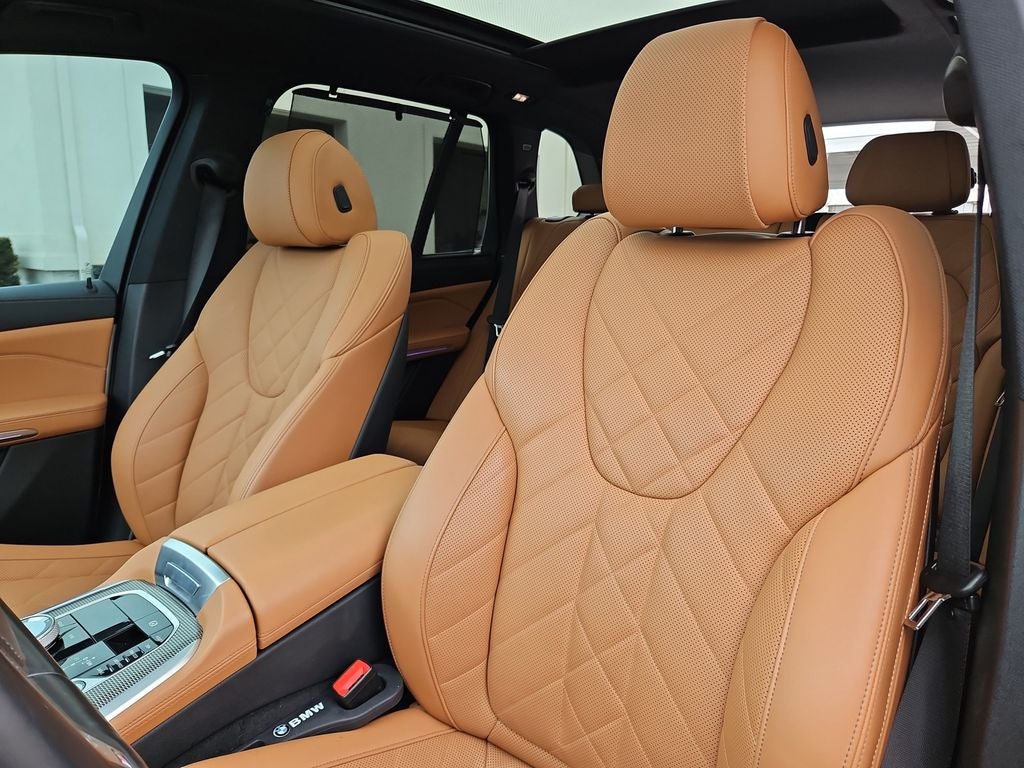 2023 BMW X5 xDrive40i M-Sport w/ Executive Pkg. & Panoramic Su